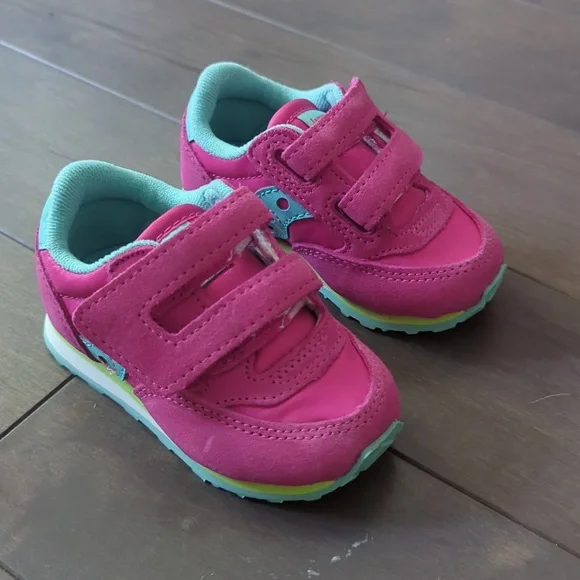 NWOT Toddler Size 4 Saucony Jazz Hook & Loop Sneaker - Picture 1 of 8